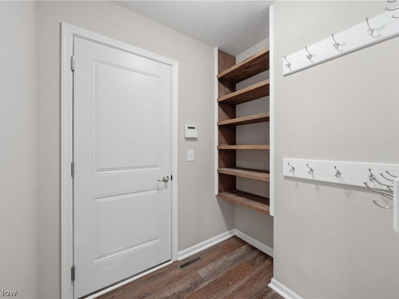 7185 Gauntlet Street SW, Massillon, OH 44646 Photo 8