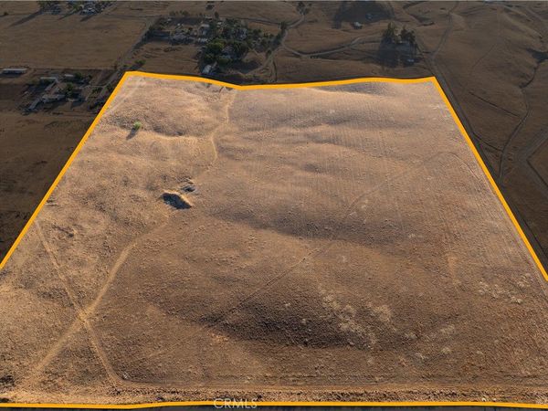7000 Valley Lane, Bakersfield, CA 93306