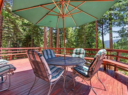 647 E Mountain Ridge Road, Lake Almanor, CA 96137 Photo