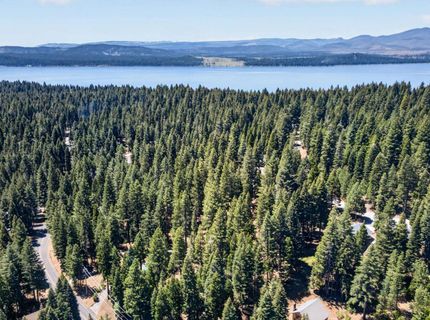 647 E Mountain Ridge Road, Lake Almanor, CA 96137 Photo