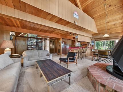 647 E Mountain Ridge Road, Lake Almanor, CA 96137 Photo