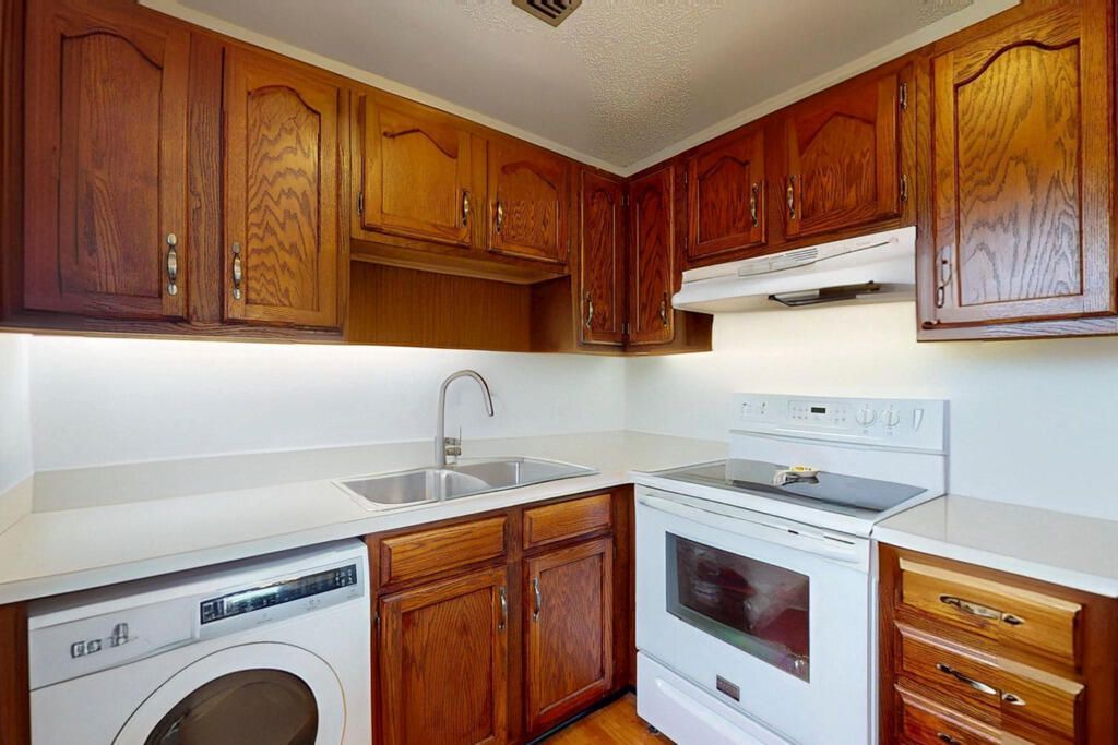 3 Lake Vista Trail, Unit 203, Port Saint Lucie, FL 34952 Photo