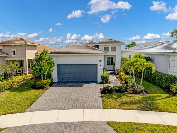 25007 SW Alberti Way, Port St. Lucie, FL 34986
