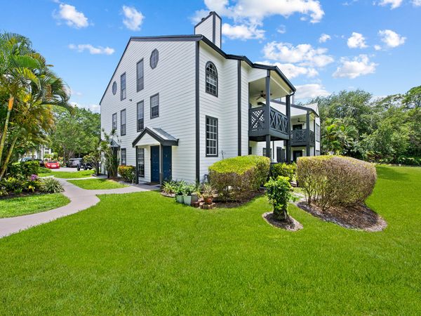5095 Heatherhill, Unit 8, Boca Raton, FL 33486