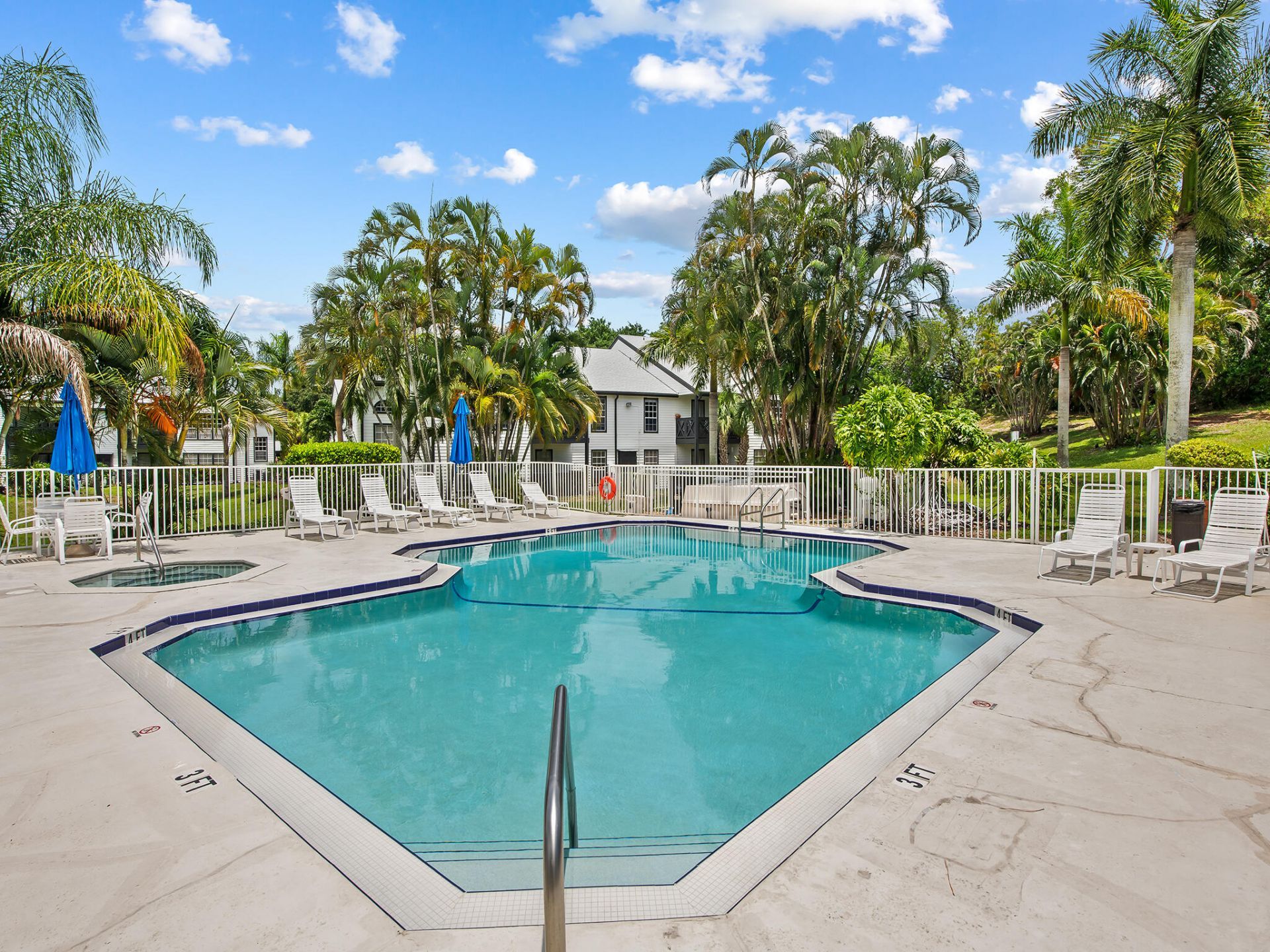 5095 Heatherhill, Unit 8, Boca Raton, FL 33486 Photo