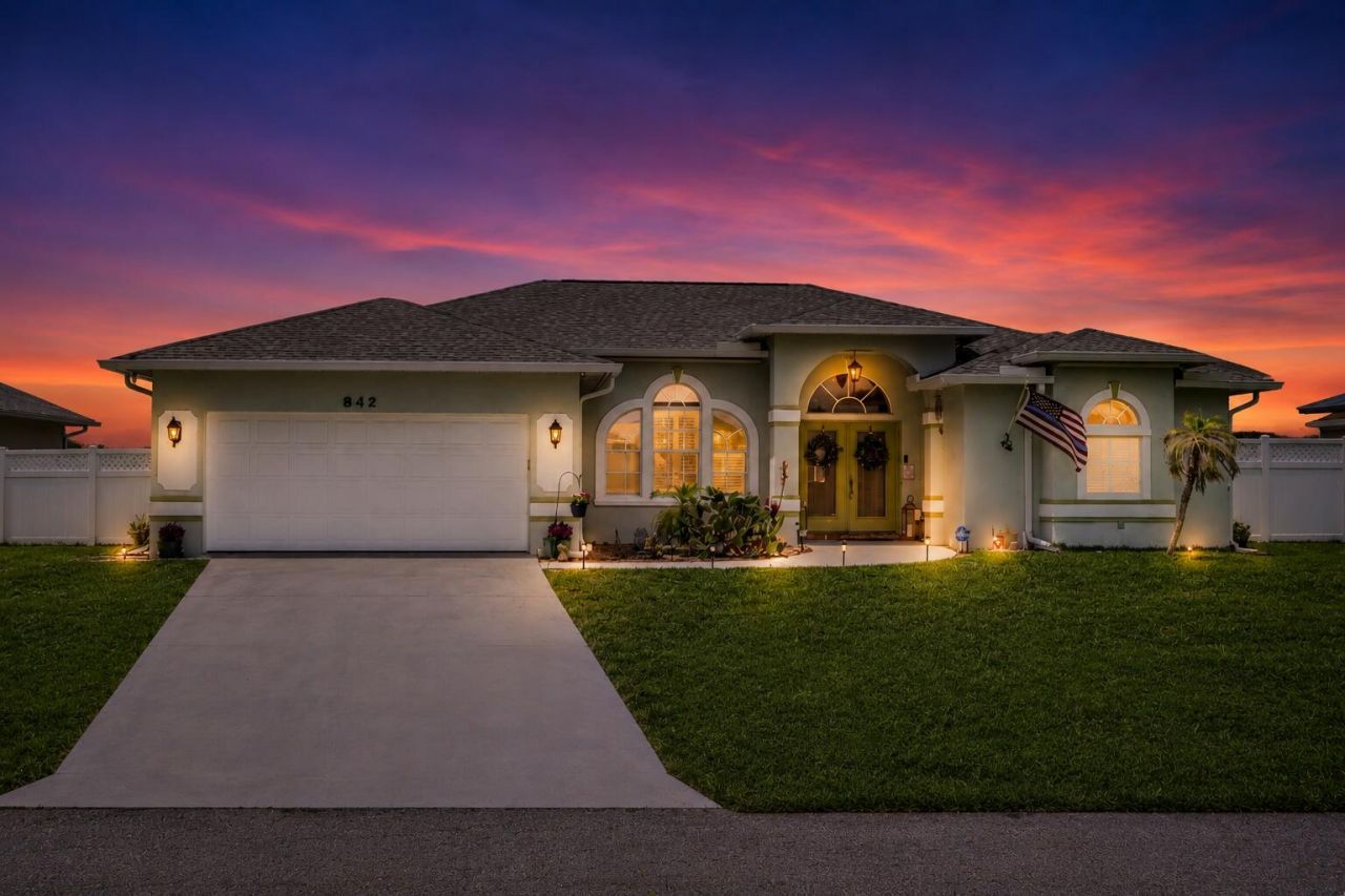 842 SE Quiescent Lane, Port Saint Lucie, FL 34983 Photo