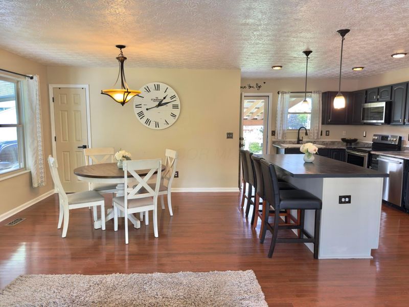 6397 Ambleside Drive, Columbus, OH 43229 Photo 4