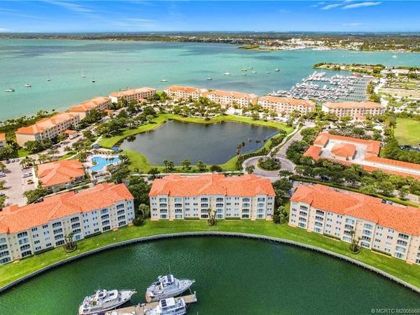 13 Harbour Isle Drive W, Unit 305, Fort Pierce, FL 34949
