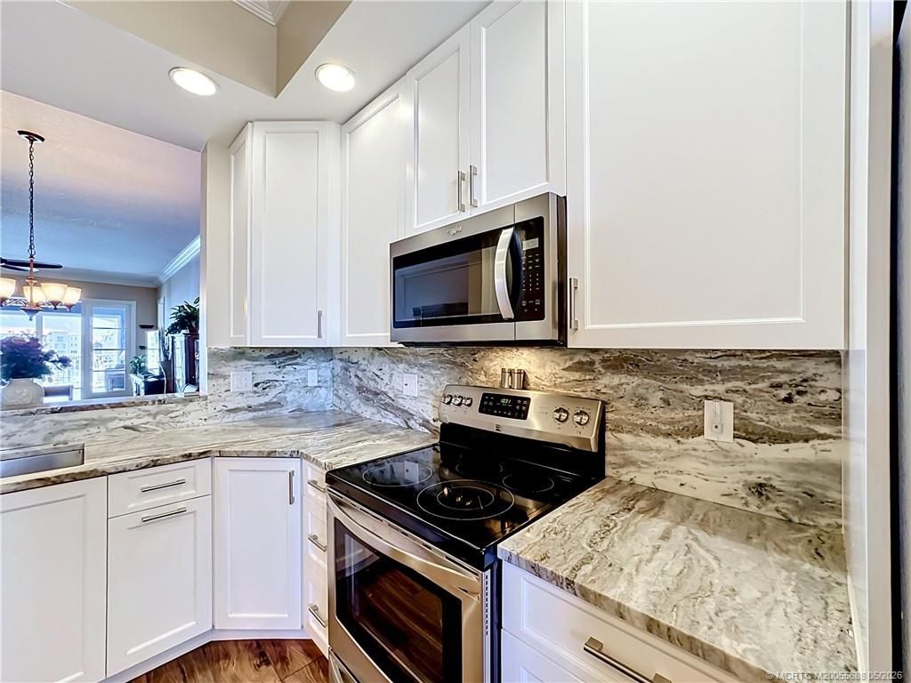 13 Harbour Isle Drive W, Unit 305, Fort Pierce, FL 34949 Photo