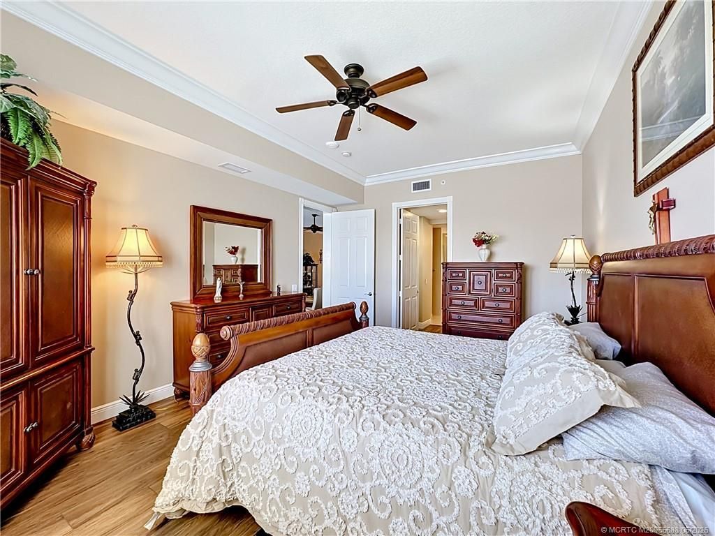 13 Harbour Isle Drive W, Unit 305, Fort Pierce, FL 34949 Photo