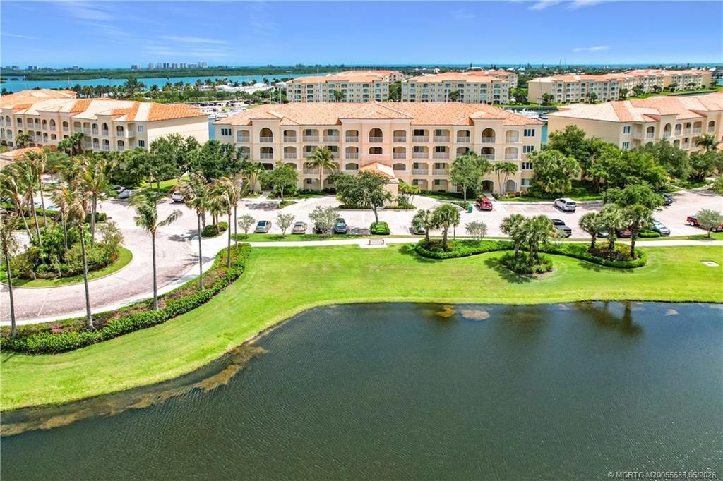 13 Harbour Isle Drive W, Unit 305, Fort Pierce, FL 34949 Photo