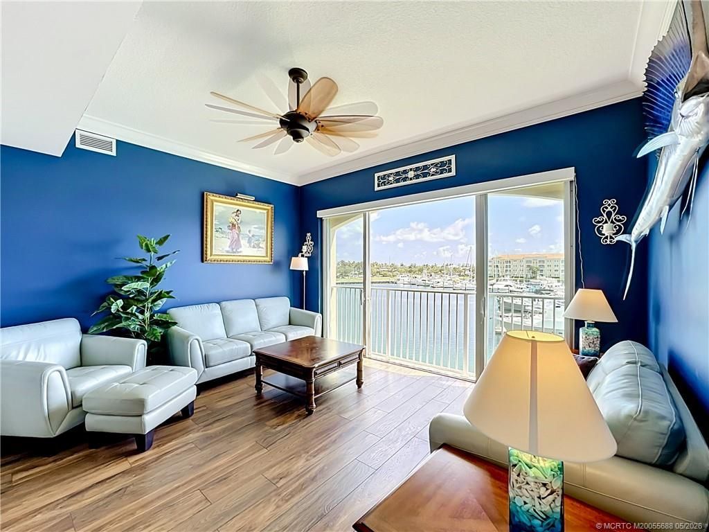 13 Harbour Isle Drive W, Unit 305, Fort Pierce, FL 34949 Photo