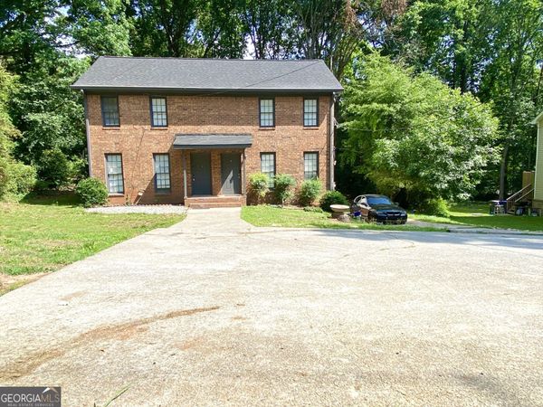 4017 Burns Road NW, Lilburn, GA 30047