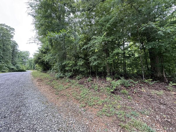 4 Anglin Ridge Rd , Dover, TN 37058