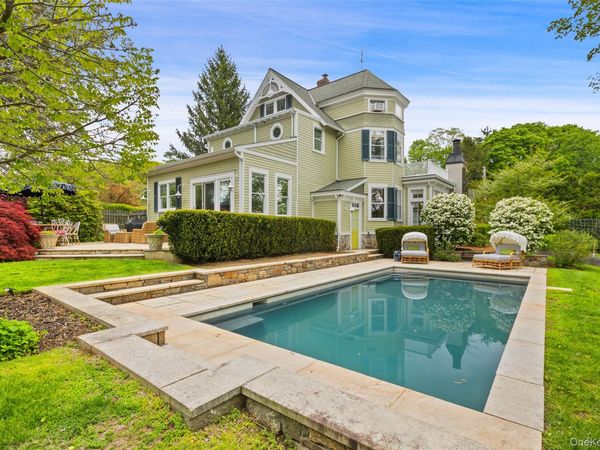 42 Mountain Avenue , Mount Kisco, NY 10549