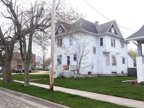37 N 6TH STREET, Hilbert, WI 54129