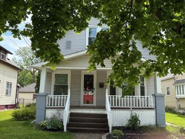 1026 Davis Avenue NW, Grand Rapids, MI 49504