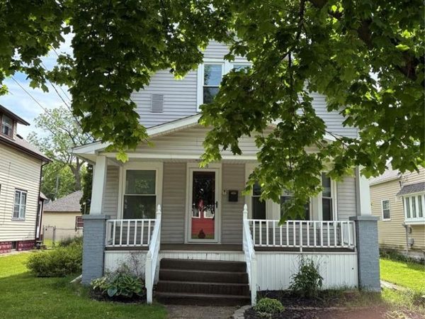 1026 Davis Avenue NW, Grand Rapids, MI 49504