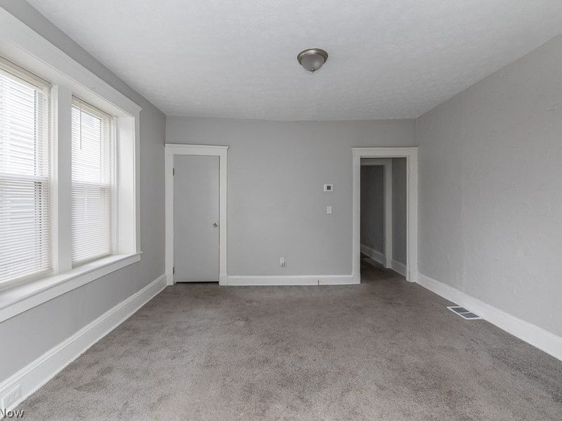 637-639 E 102nd Street, Cleveland, OH 44108 Photo 6