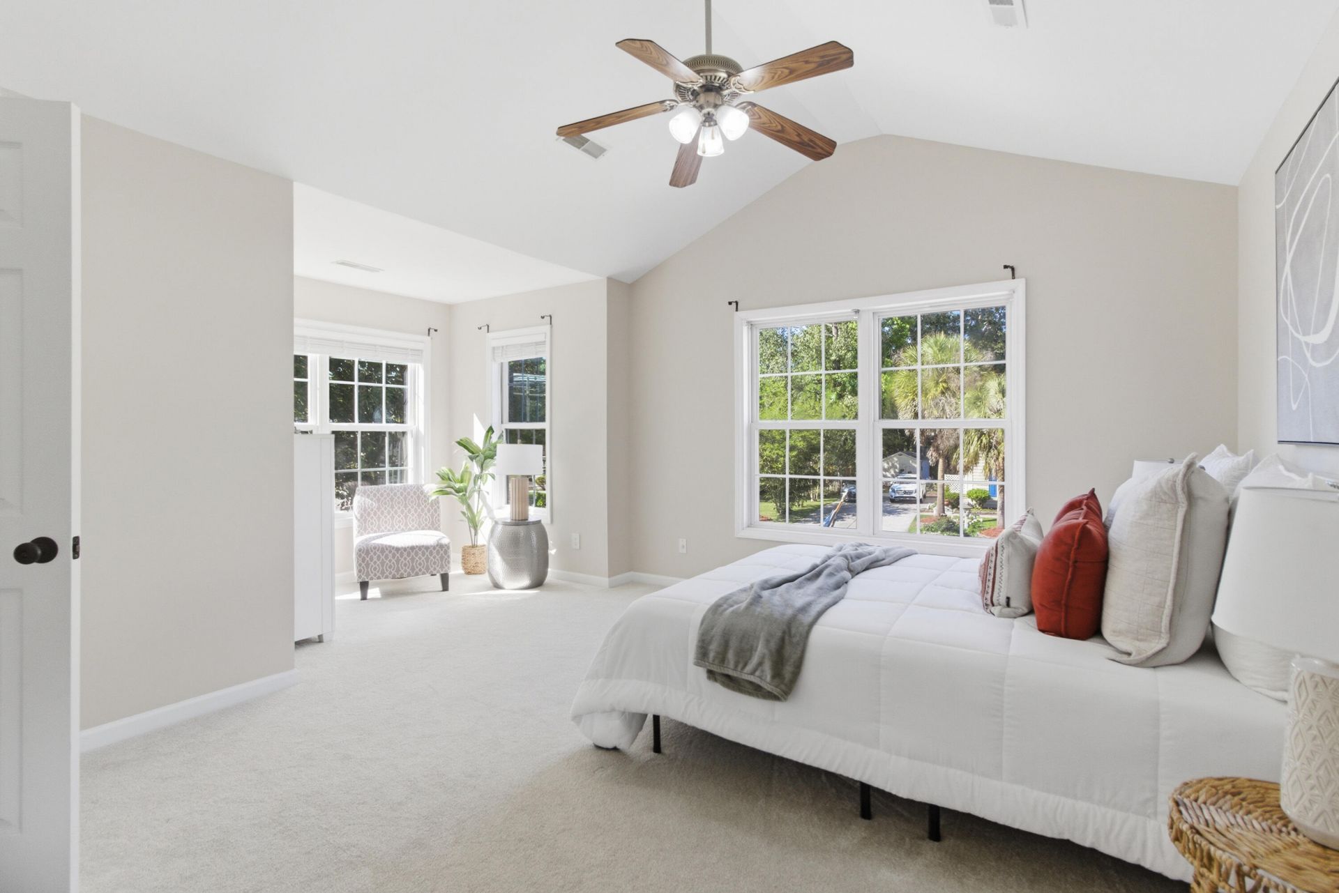 115 Thousand Oaks Circle Photo 31