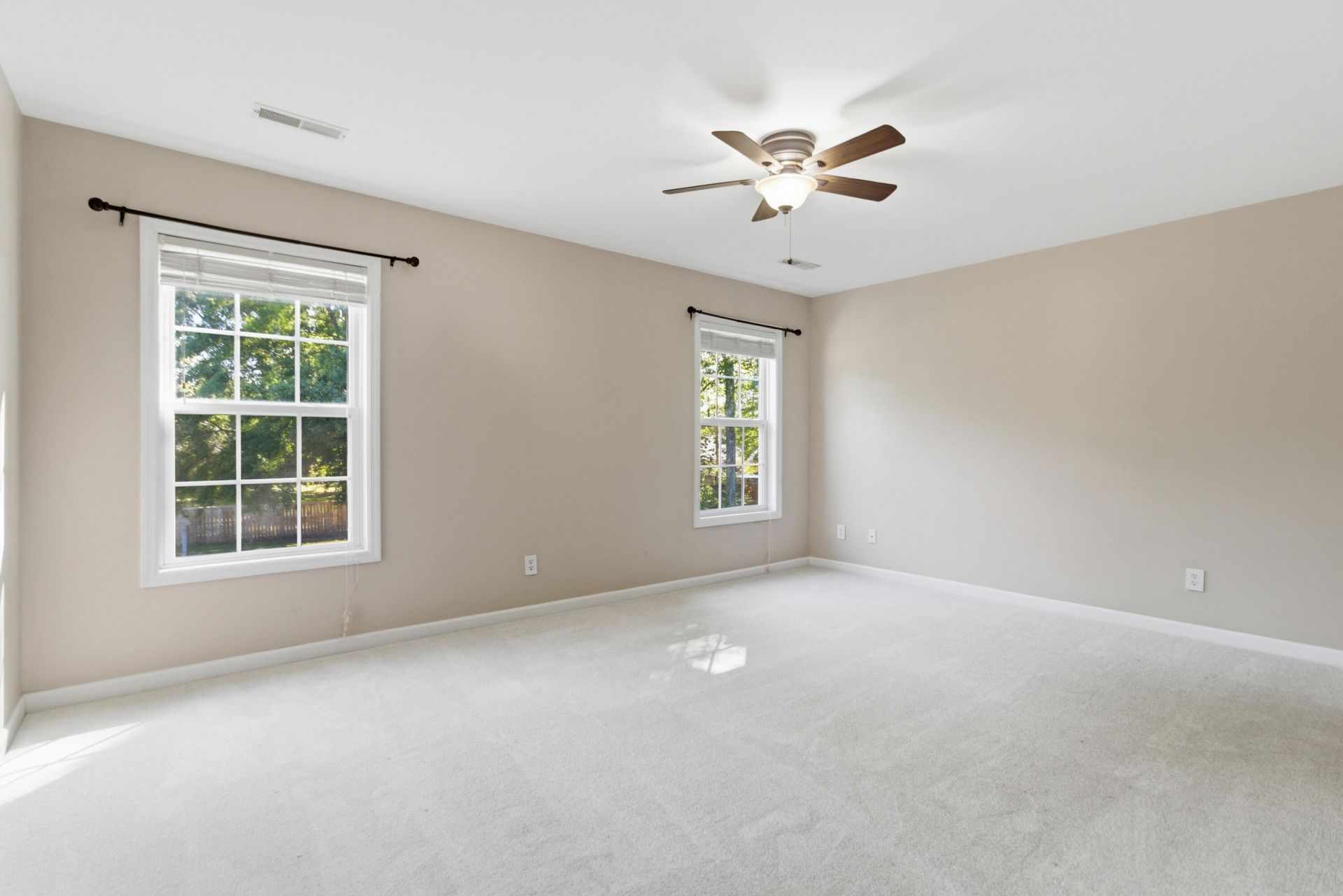 115 Thousand Oaks Circle Photo 40