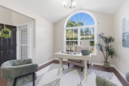 115 Thousand Oaks Circle photo 4