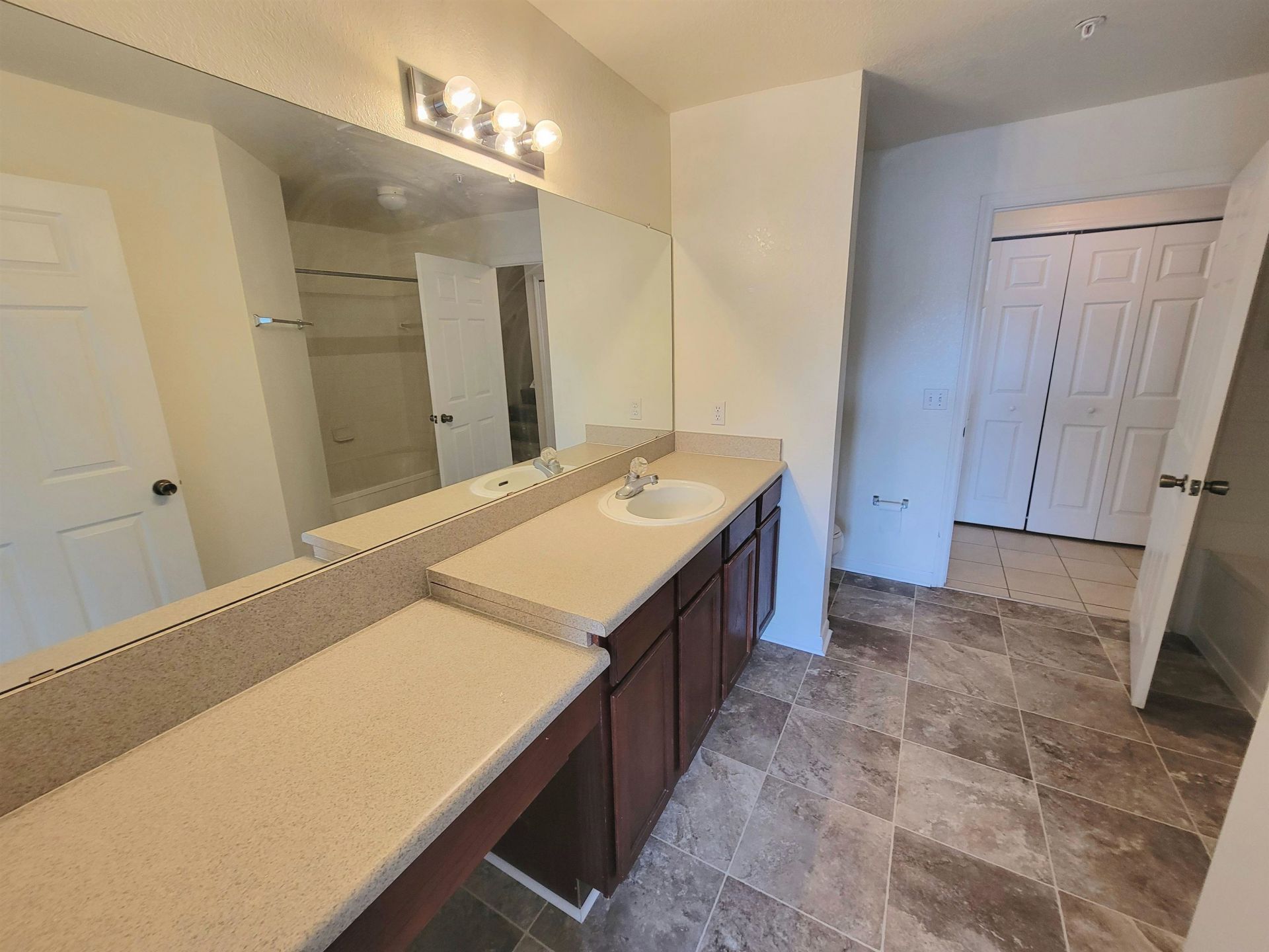 2801 Chancellorsville Drive , Unit 231, Tallahassee, FL 32312 Photo