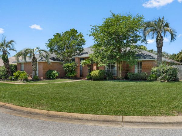 1944 Jessica Way, Navarre, FL 32566