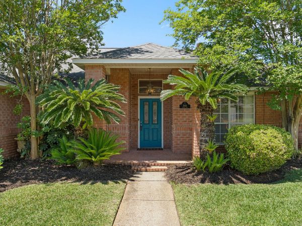 1944 Jessica Way, Navarre, FL 32566