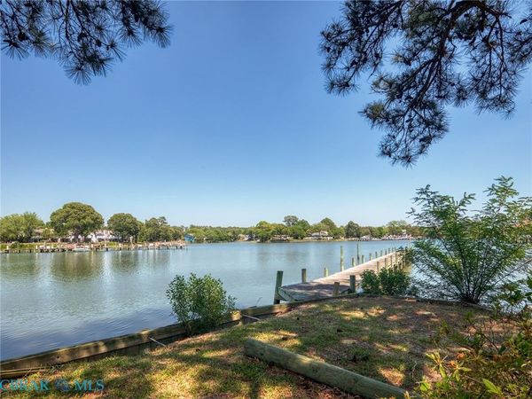 7877 Berkeley Drive , Gloucester Point, VA 23062