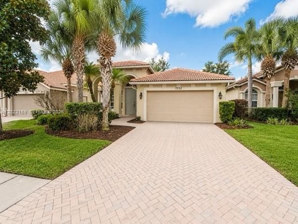 7232 Maidstone Dr , Port St. Lucie, FL 34986