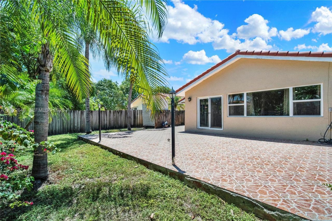 10813 SW 158th Ln, Miami, FL 33157 Photo