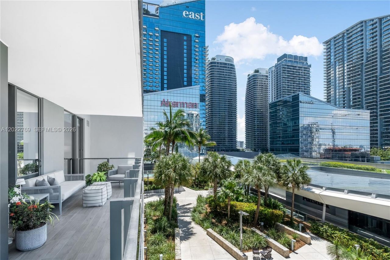 68 SE 6th Street , Unit 810, Miami, FL 33131 Photo