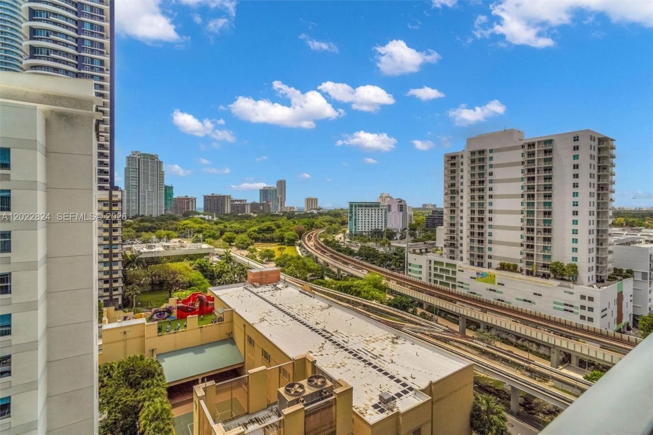 79 SW 12th St , Unit 1605, Miami, FL 33130 Photo