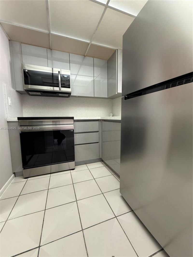 6820 W Flagler St, Miami, FL 33144 Photo