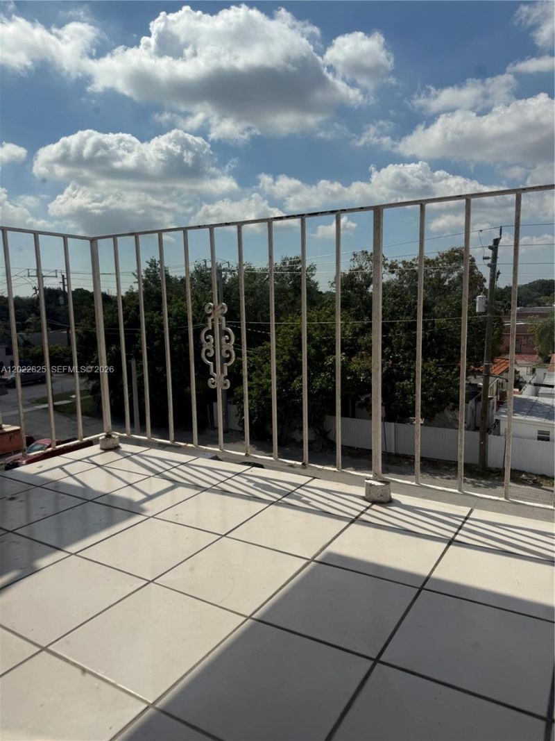 6820 W Flagler St, Miami, FL 33144 Photo