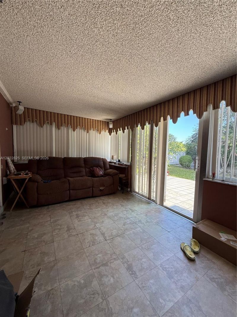 6820 W Flagler St, Miami, FL 33144 Photo