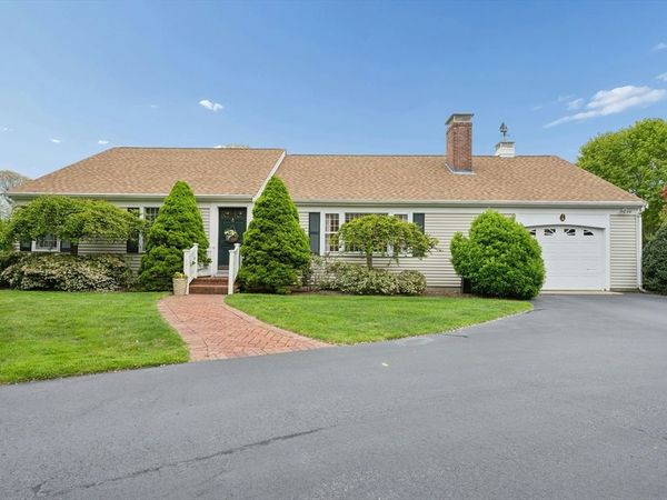 8 Viking Rock Drive, Yarmouth, MA 02664