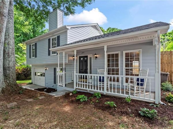 2771 Royal Bluff, Decatur, GA 30030
