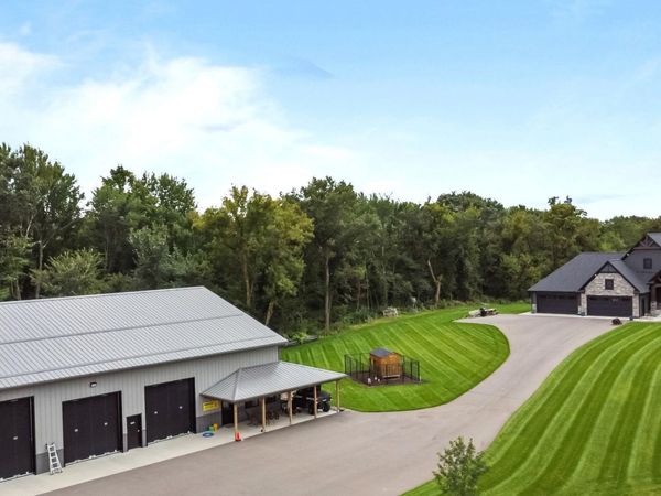 18540 Flamingo Street NW, Cedar, MN 55011