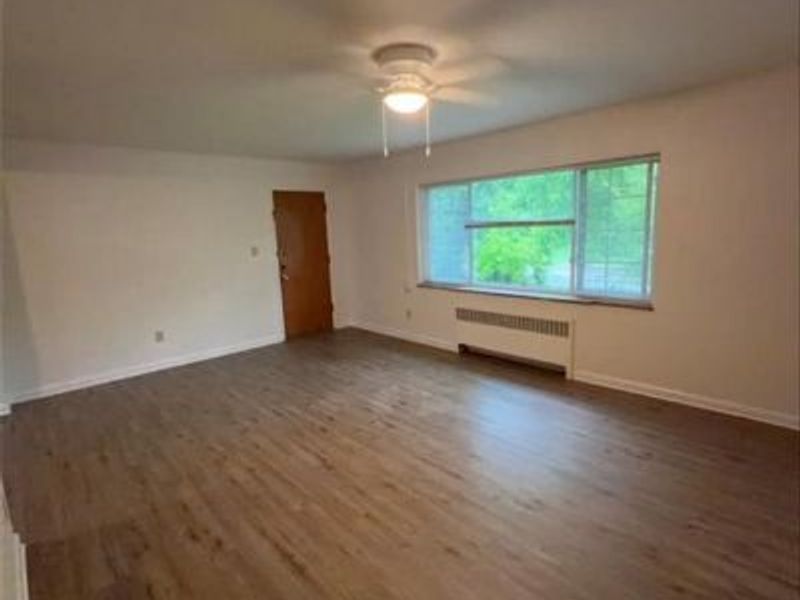 5039 Far Hills Avenue, Dayton, OH 45429 Photo 4
