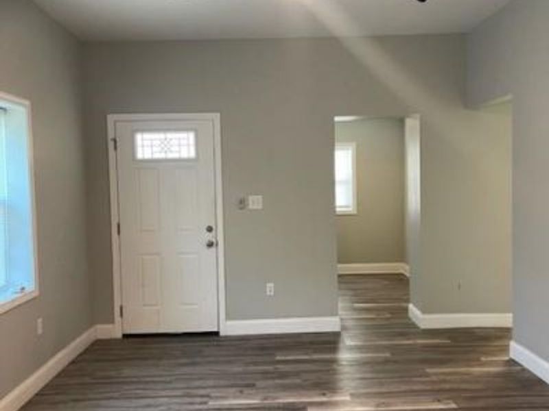 270 E Market Street, Unit 6, Xenia, OH 45385 Photo 3