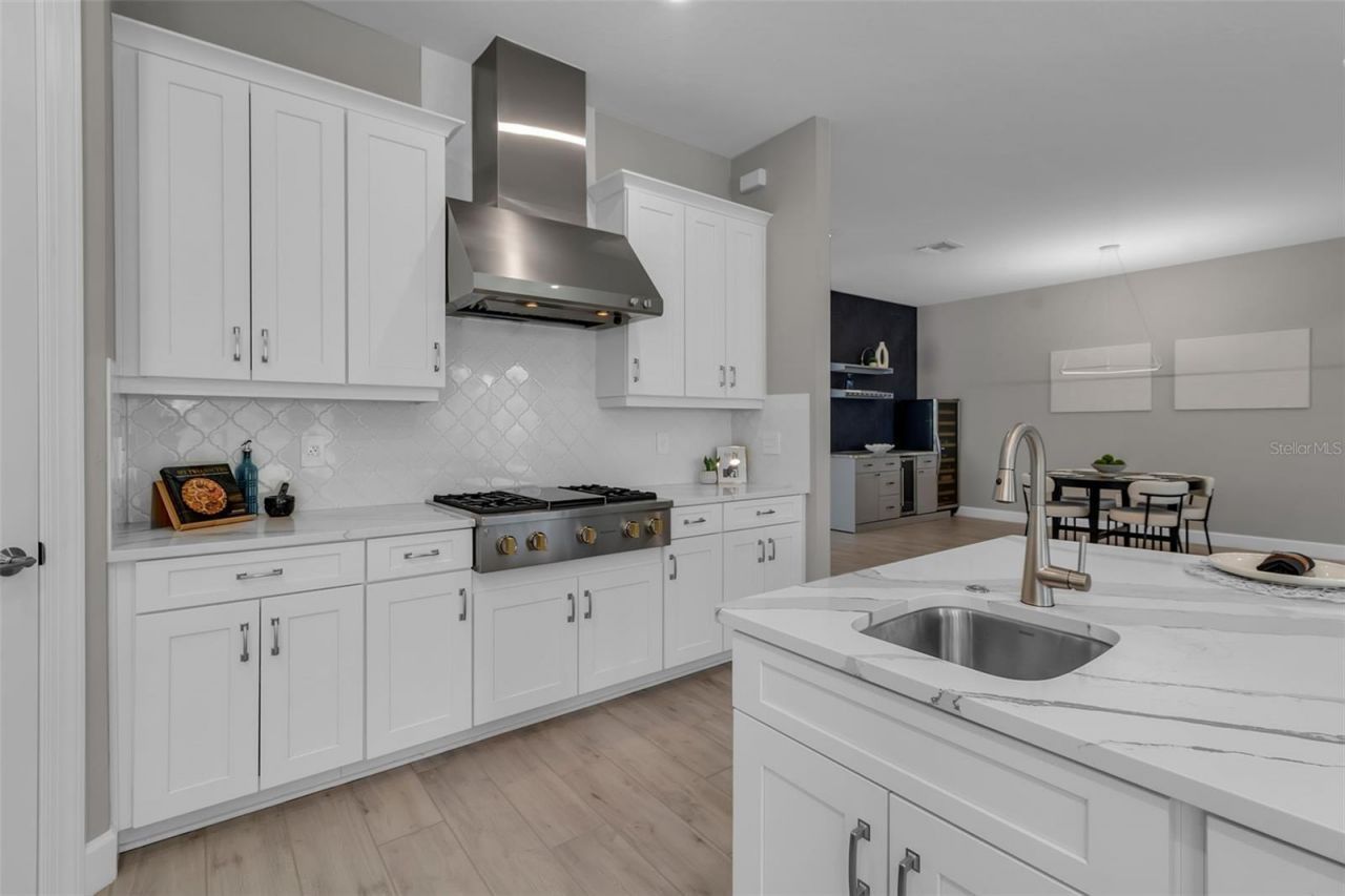 5618 Caserta Court , Palmetto, FL 34221 Photo