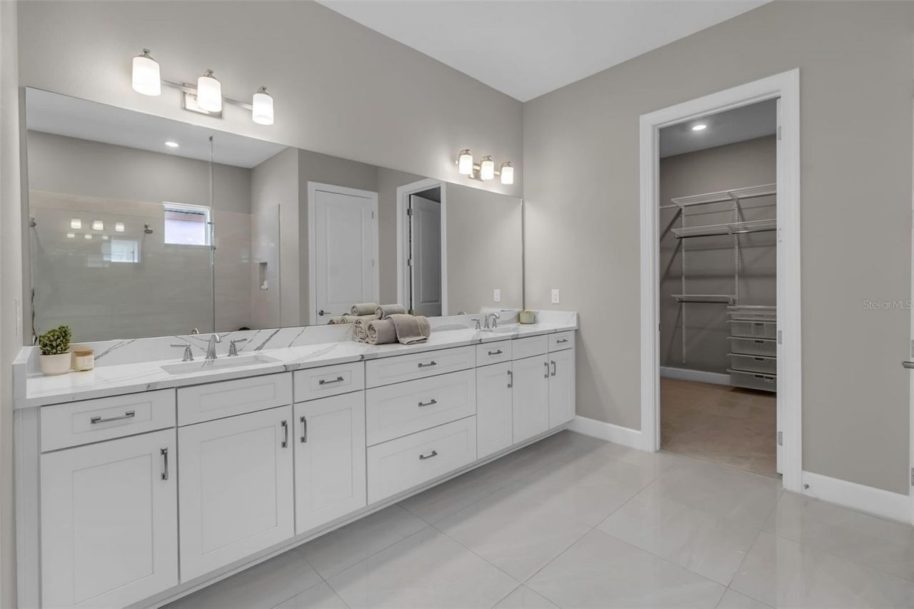 5618 Caserta Court , Palmetto, FL 34221 Photo