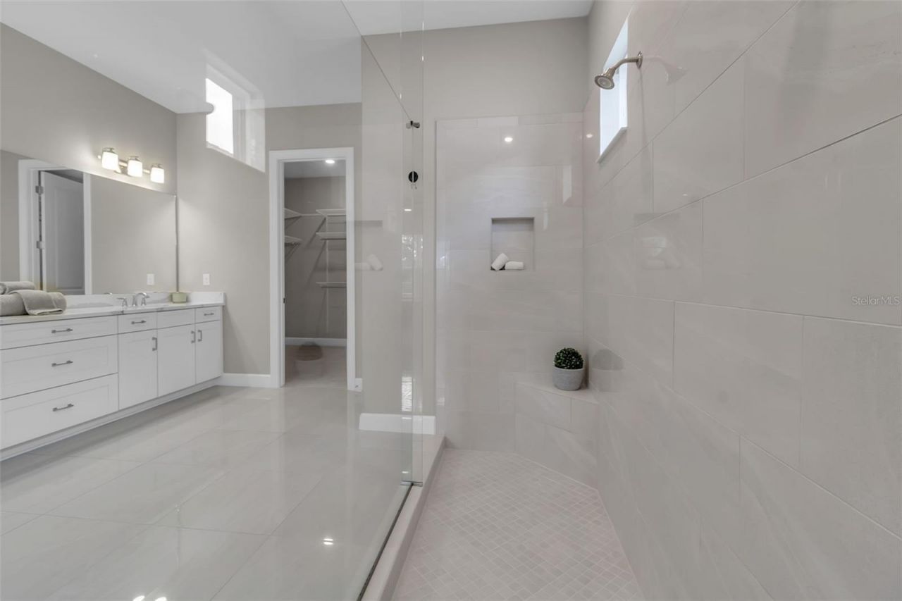 5618 Caserta Court , Palmetto, FL 34221 Photo