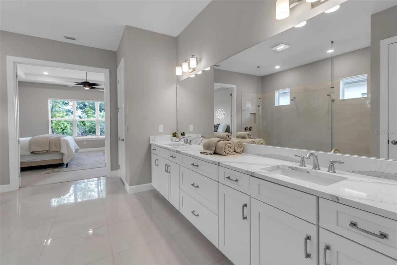 5618 Caserta Court , Palmetto, FL 34221 Photo