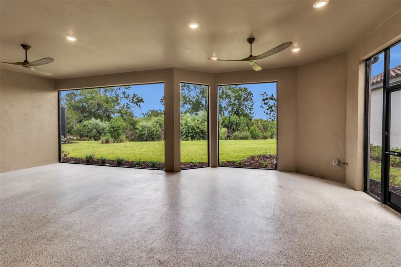 5618 Caserta Court , Palmetto, FL 34221 Photo