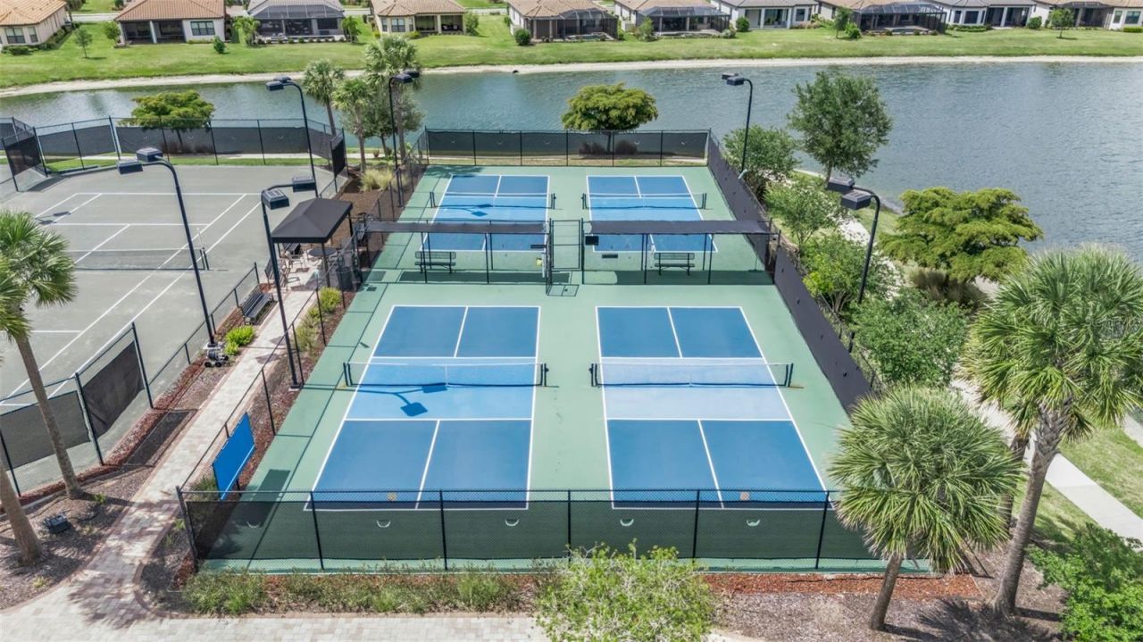 5618 Caserta Court , Palmetto, FL 34221 Photo