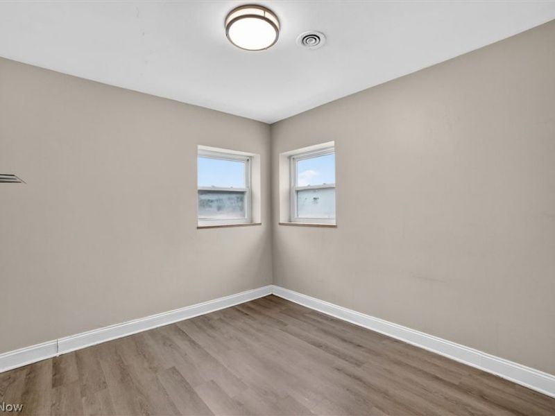 18963 Hilliard Boulevard, Unit 2, Rocky River, OH 44116 Photo 11