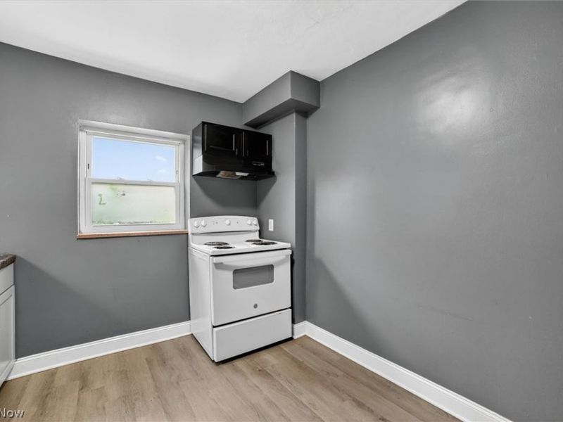 18963 Hilliard Boulevard, Unit 2, Rocky River, OH 44116 Photo 8